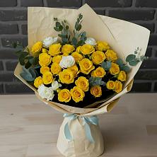 Букет цветов из:  Розы в Южном