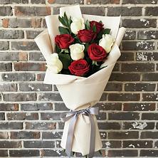 Букет цветов из:  Розы в Южном