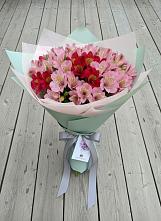 Букет цветов из:  Альстромерии в Южном