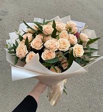 Букет Кремовые розы Латте в Южном
