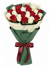 Букет Микс из красных и белых роз #REPLACE_PRED# Южном