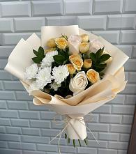Букет цветов из:  Розы и Хризантемы в Южном