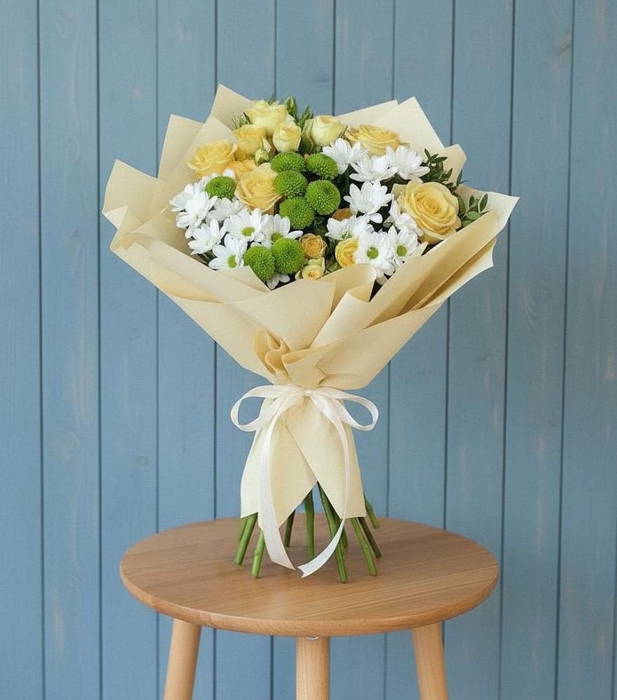 Букет цветов из: Хризантемы и Розы в Южном