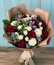 Букет цветов из:  Розы и Альстромерии #REPLACE_PRED# Южном
