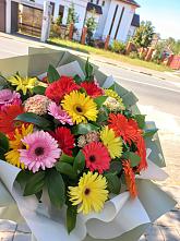 Букет цветов из:  Герберы #REPLACE_PRED# Южном