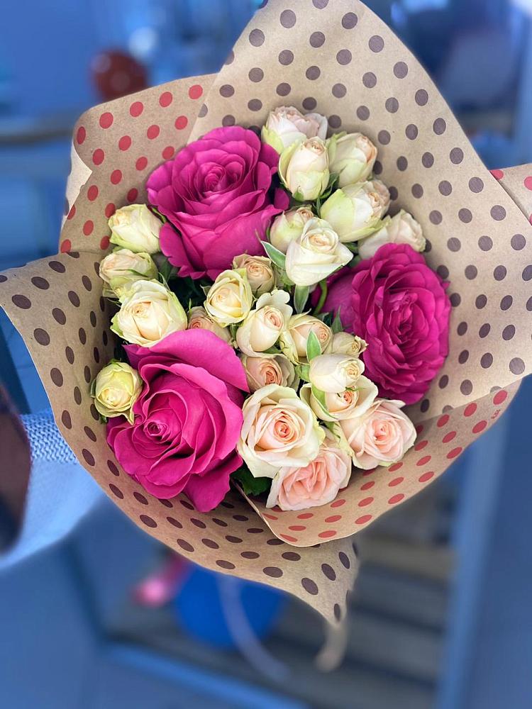 Букет цветов из: Розы в Южном