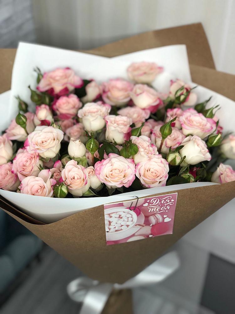 Букет цветов из: Розы в Южном