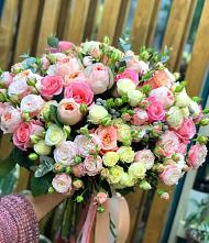 Букет цветов из:  Розы #REPLACE_PRED# Южном