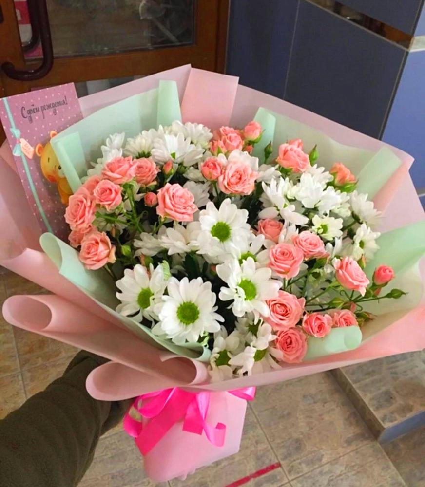 Букет цветов из: Розы и Хризантемы в Южном