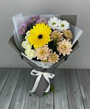 Букет цветов из:  Розы, Герберы и Хризантемы в Южном