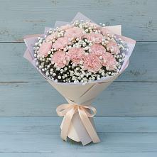 Букет цветов из:  Гвоздики в Южном