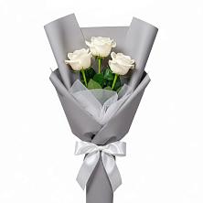 Букет 3 белые розы в Южном