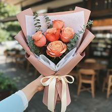 Букет цветов из:  Розы в Южном