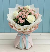 Букет цветов из:  Розы #REPLACE_PRED# Южном