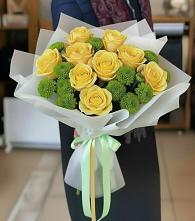 Букет цветов из:  Хризантемы и Розы в Южном