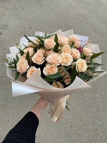 Букет Кремовые розы Латте в Южном
