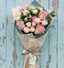 Букет цветов из:  Розы #REPLACE_PRED# Южном