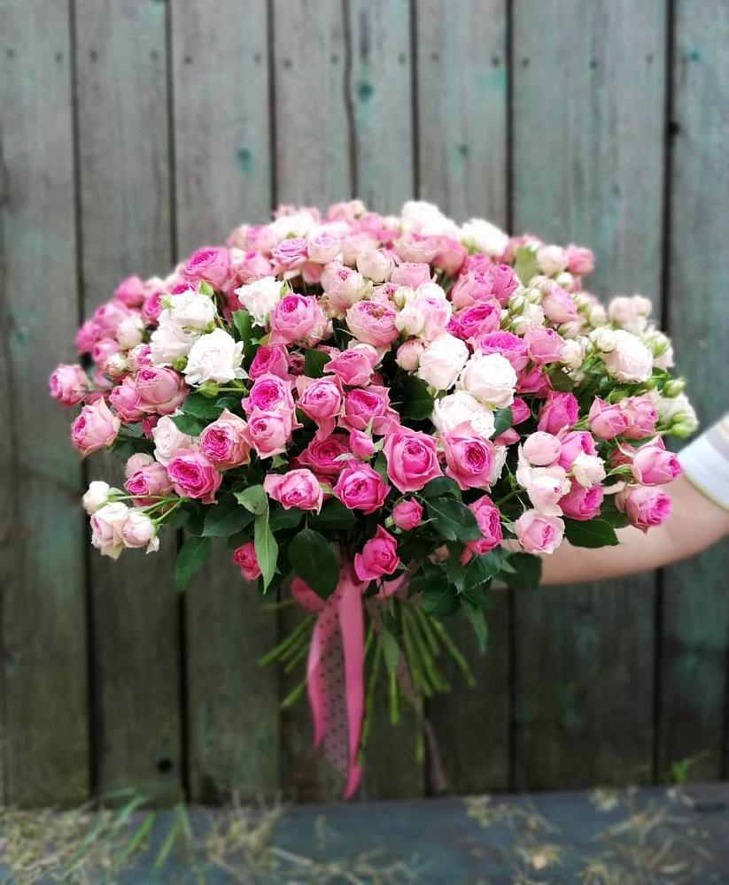 Букет Розовые кустовые розы Натали и Лав Лидия в Южном