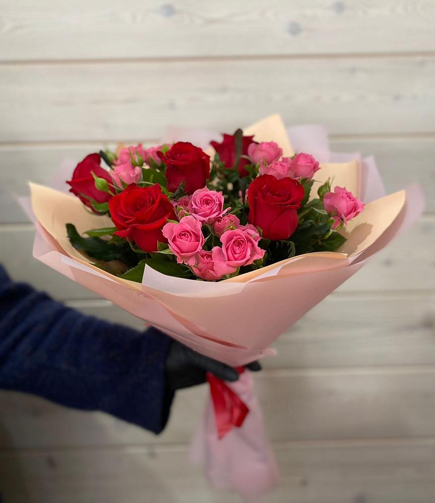 Букет цветов из: Розы в Южном