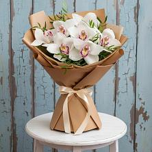 Букет цветов из:  Орхидеи и Розы в Южном