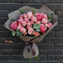 Букет цветов из:  Розы в Южном
